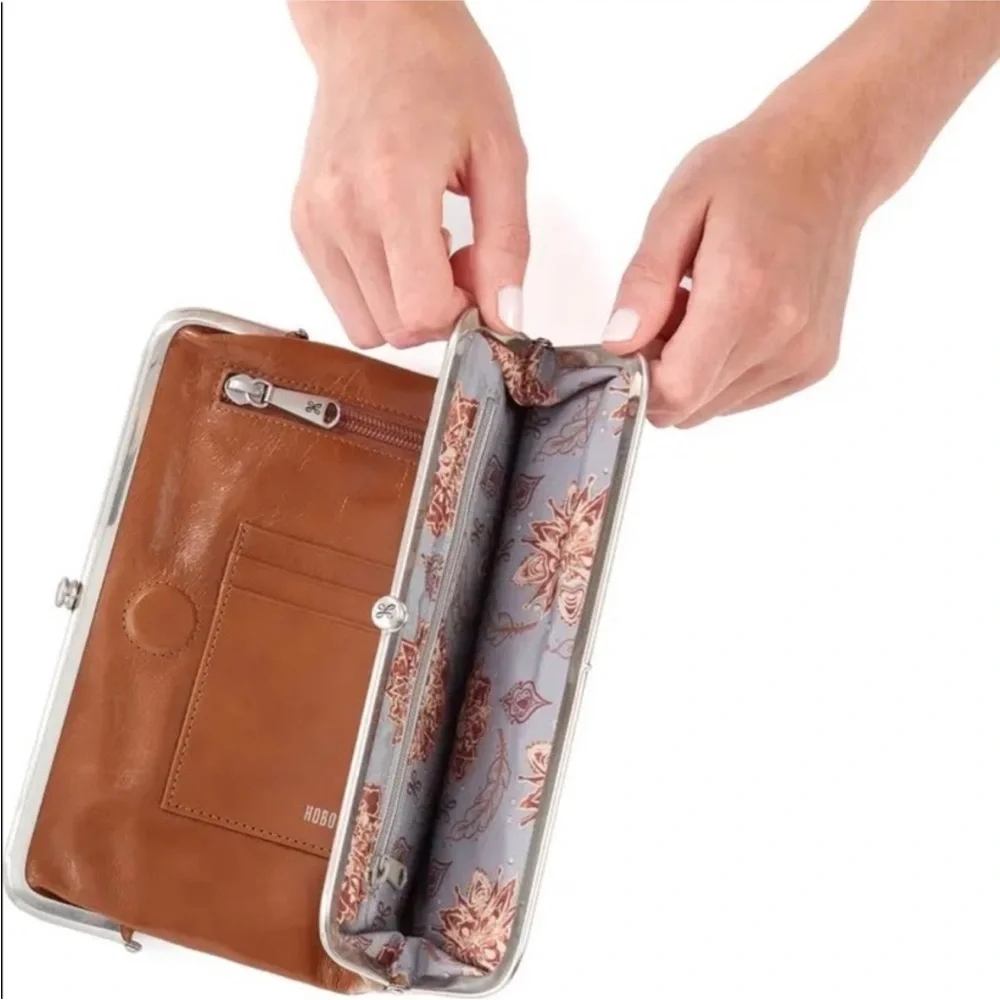 HOBO Lauren Earthy Bag Leather Brown Fall Clutch